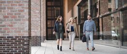 Moniek in 't Groen met collega's People in Place