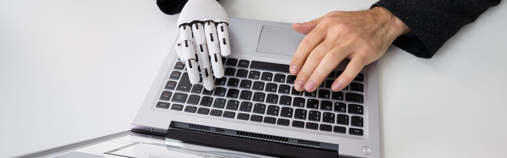 Robothand ergonomische werkplek